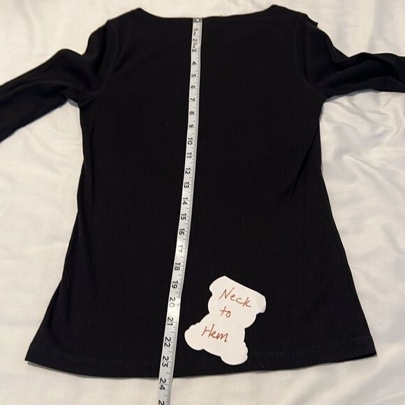 Colorstory black size L ribbed long sleeve button detail tshirt EUC runs small - Picture 10 of 12